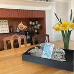 Maison Chaleureuse Babyfoot, Vinyles & Detente Tatil Evi